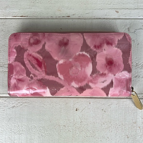 Louis Vuitton Vernis Pink Flower Zippy Wallet ✅COA Included - Picture 1 of 16